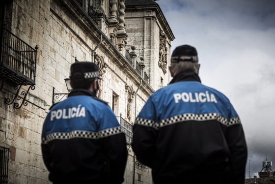 80 aspirantes para dos plazas de policía local